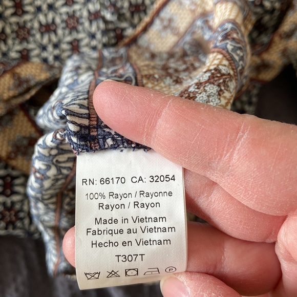 Beautiful pullover blouse - Picture 4 of 5